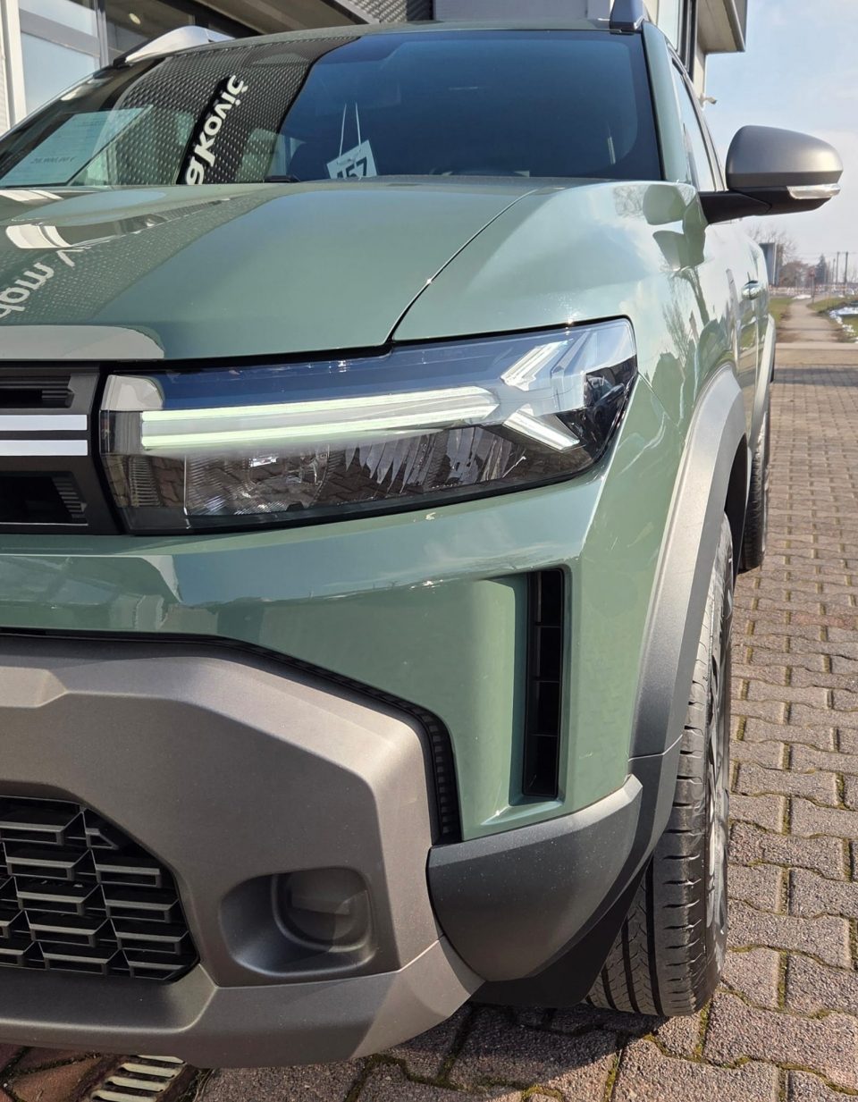 2025 Dacia Duster — fotografija 4