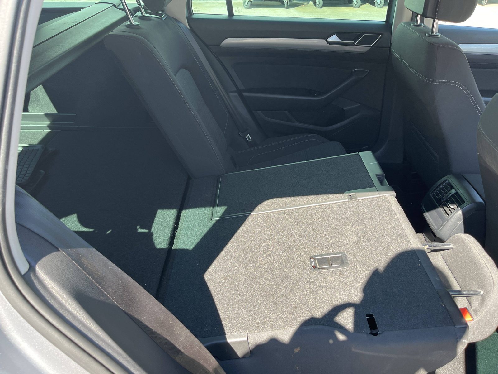2021 Volkswagen Passat Variant — fotografija 23