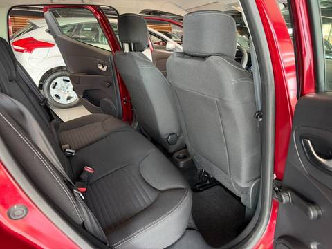 2017 Renault Clio — sličica 24