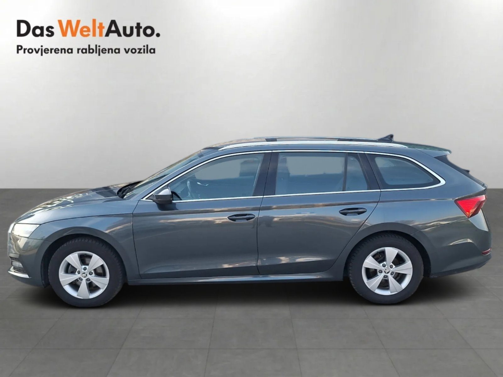 2022 Škoda Octavia Combi — fotografija 8