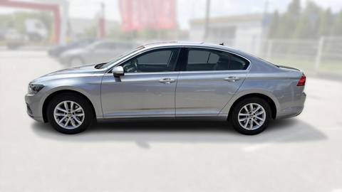 2021 Volkswagen Passat — sličica 4