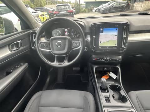 2020 Volvo XC40 — sličica 9