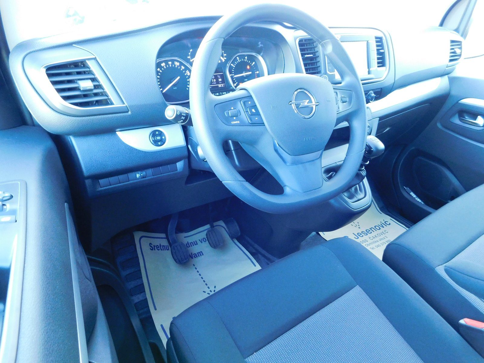 2022 Opel Zafira — fotografija 8