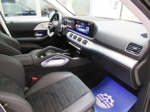 2025 Mercedes-Benz GLE — sličica 10