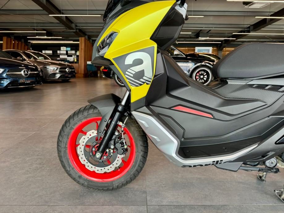 2025 Aprilia SR GT 125 — fotografija 14