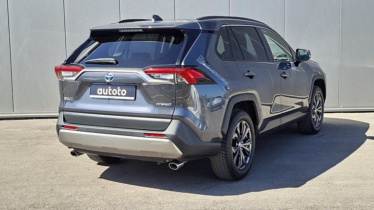 2022 Toyota RAV4 — fotografija 3