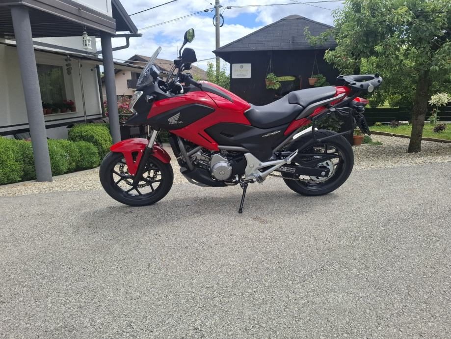2016 Honda NC700XA — fotografija 4