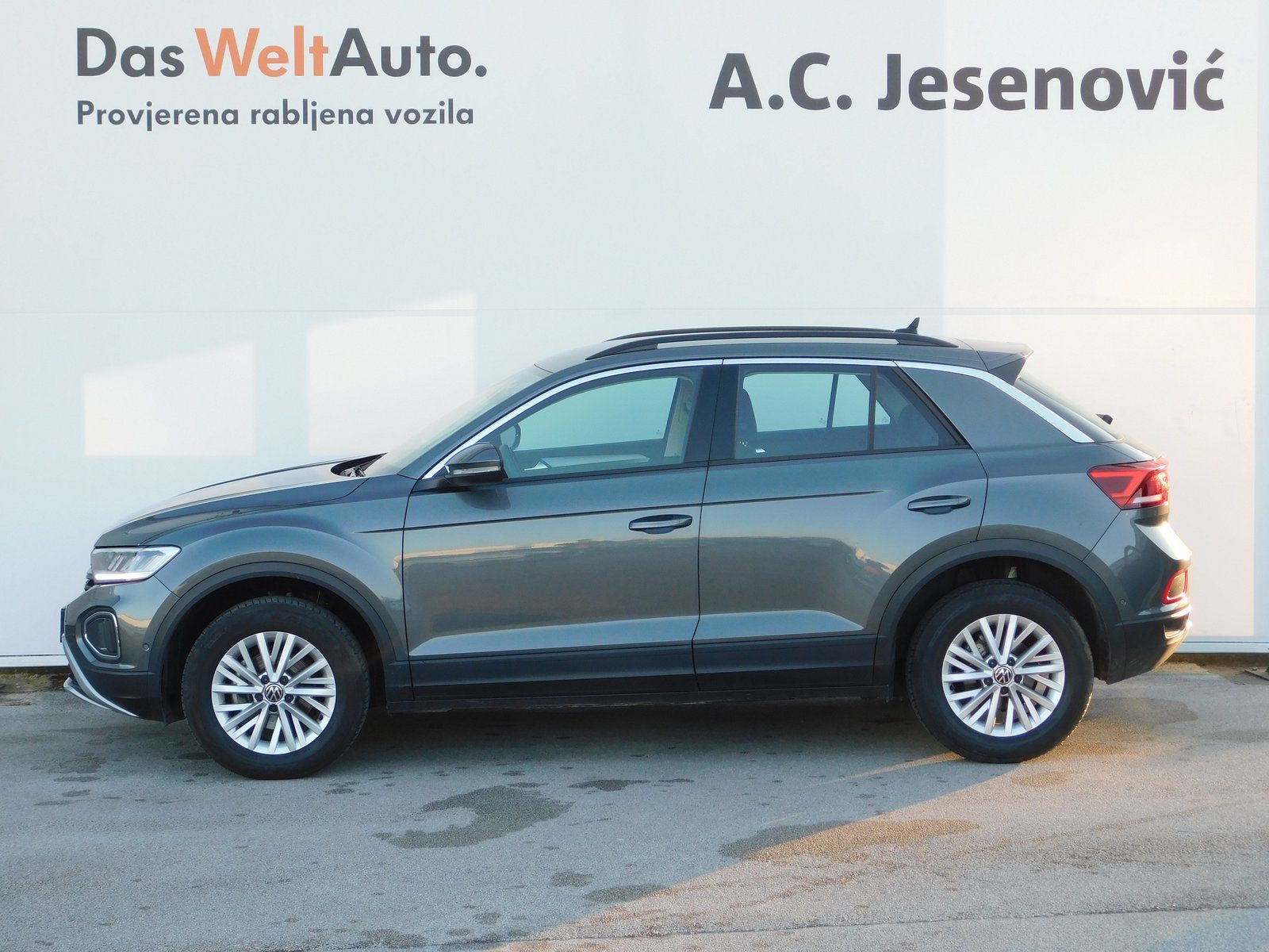 2023 Volkswagen T-Roc — fotografija 6