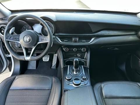 2018 Alfa Romeo Stelvio — sličica 11