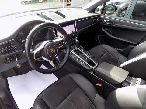 2020 Porsche Macan — sličica 17