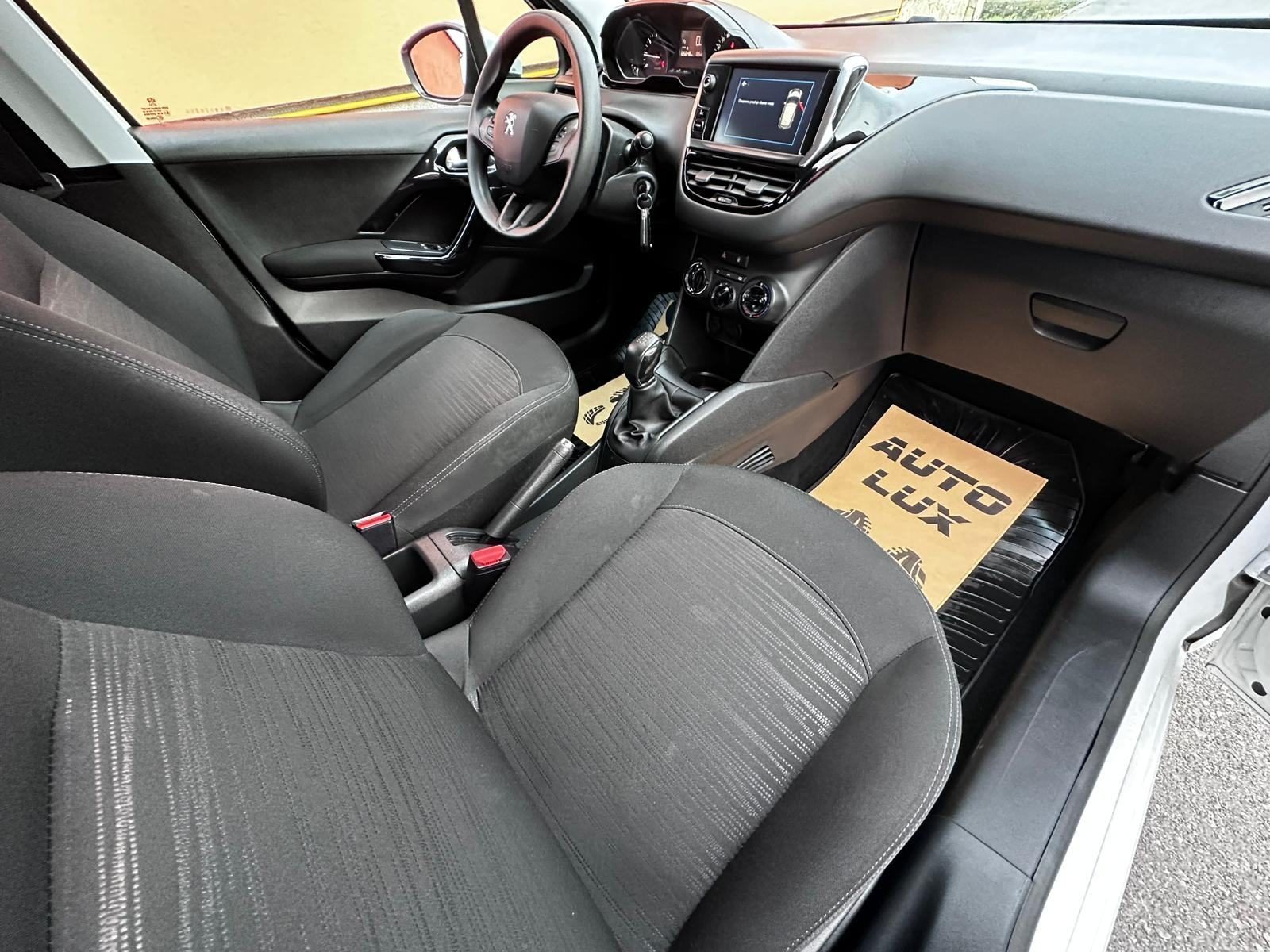 2019 Peugeot 208 — fotografija 8
