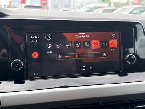 2024 Volkswagen Golf — sličica 29