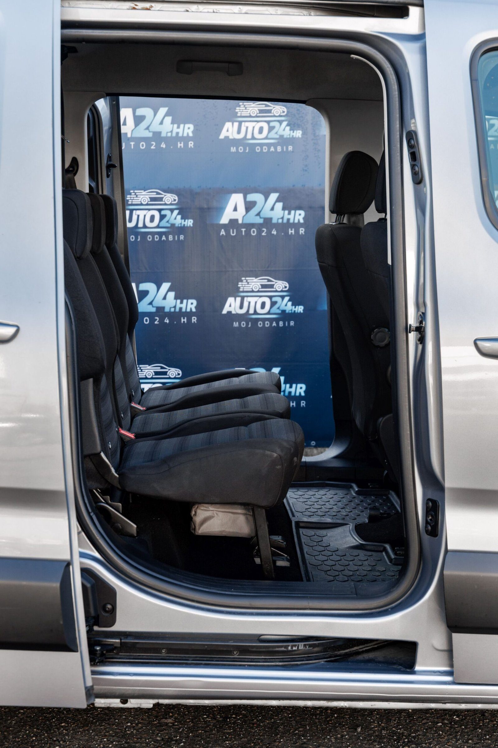 2020 Opel Combo — fotografija 18