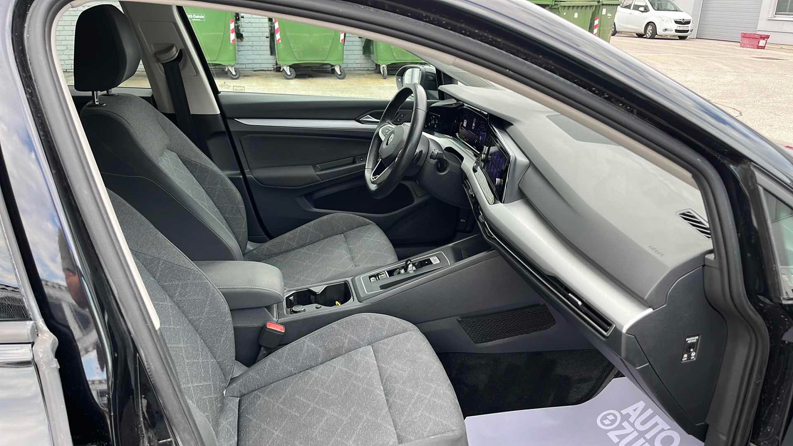 2022 Volkswagen Golf — fotografija 9