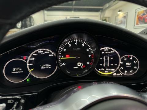 2018 Porsche Panamera — sličica 10