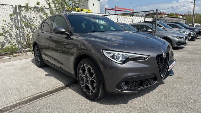 2022 Alfa Romeo Stelvio — fotografija 3