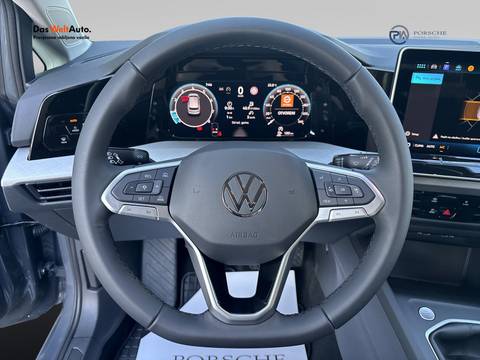 2026 Volkswagen Golf — sličica 13