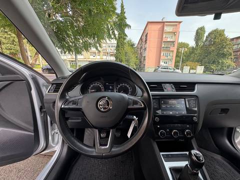 2019 Škoda Octavia — sličica 8