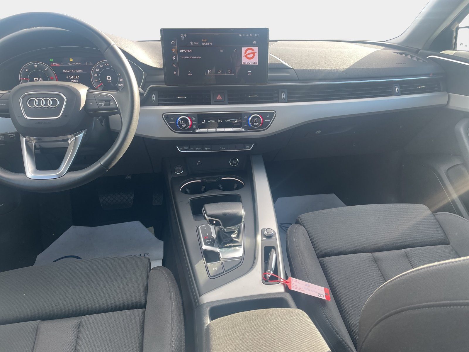 2023 Audi A4 — fotografija 14