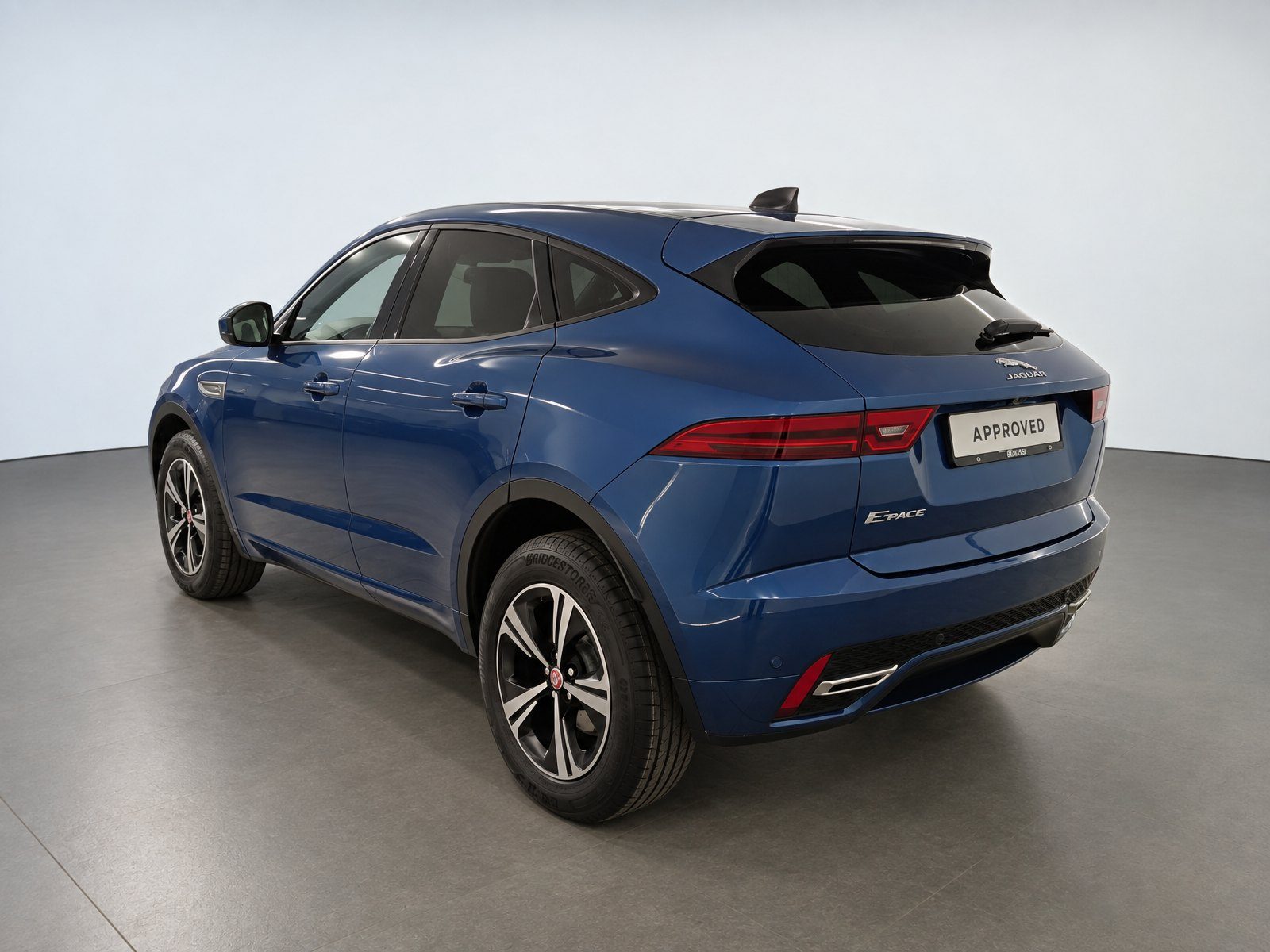 2022 Jaguar E-Pace — fotografija 8