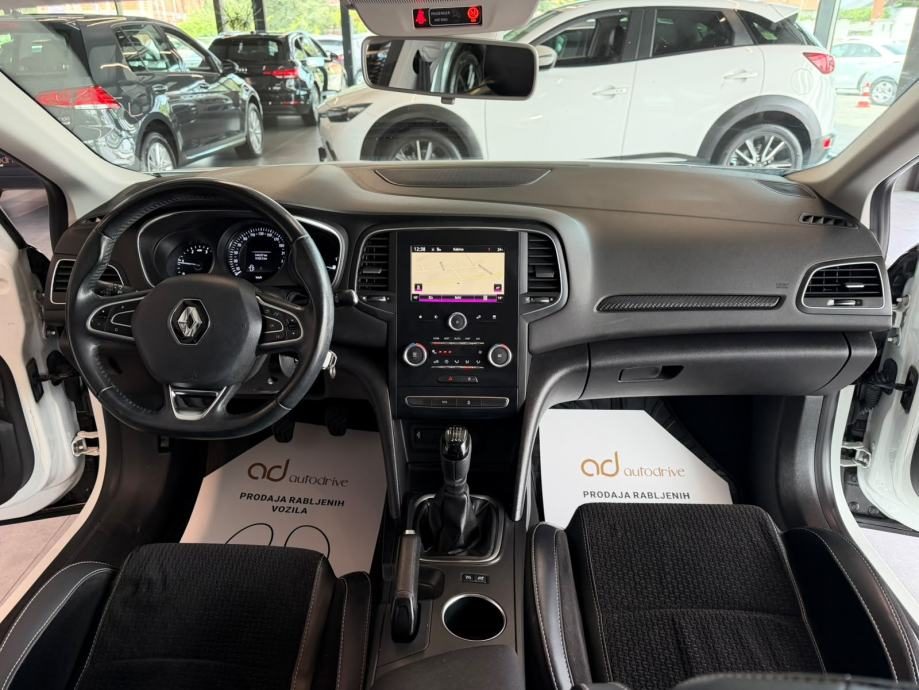 2017 Renault Megane — fotografija 15