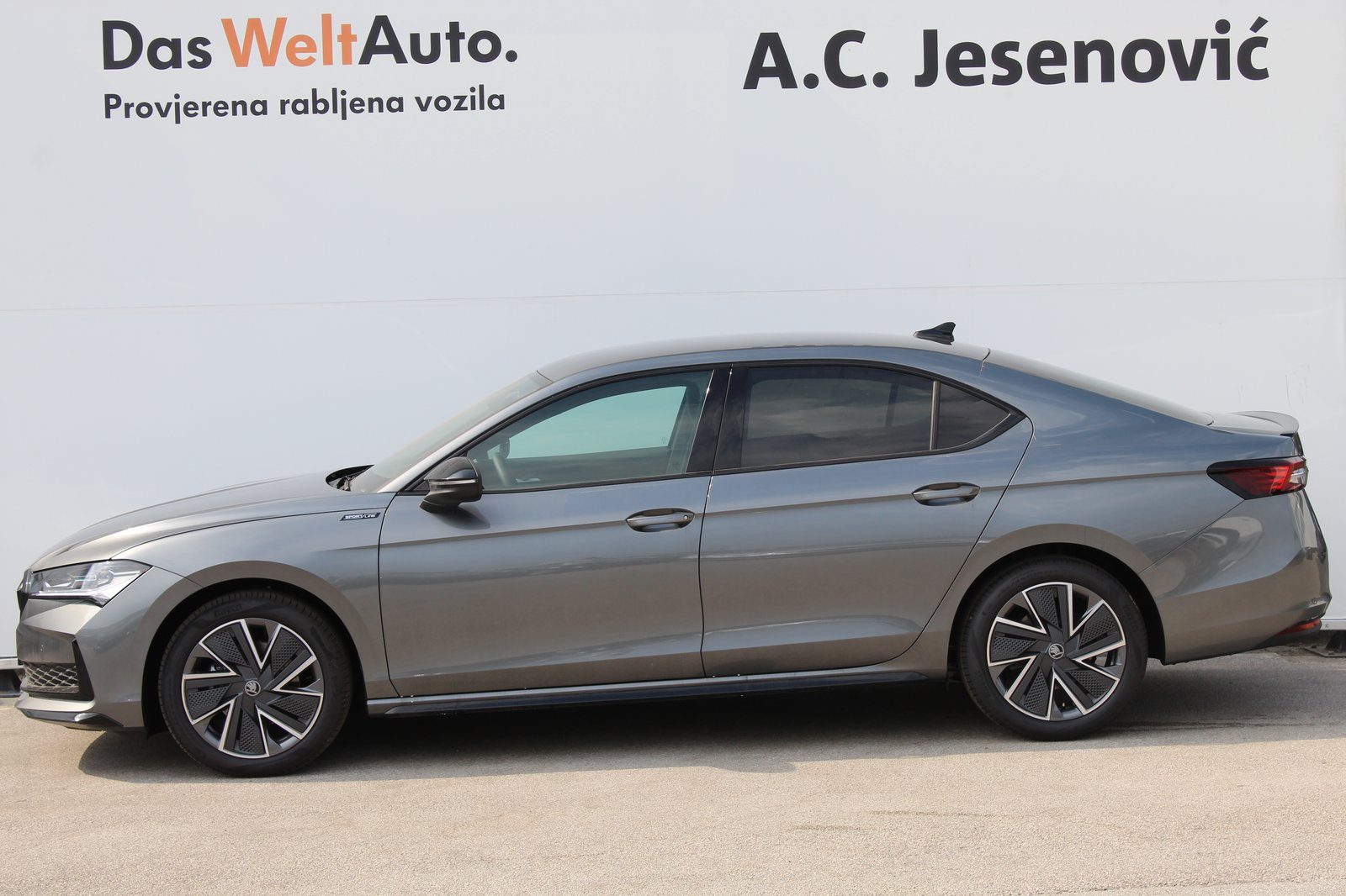 2026 Škoda Superb Sportline — fotografija 6