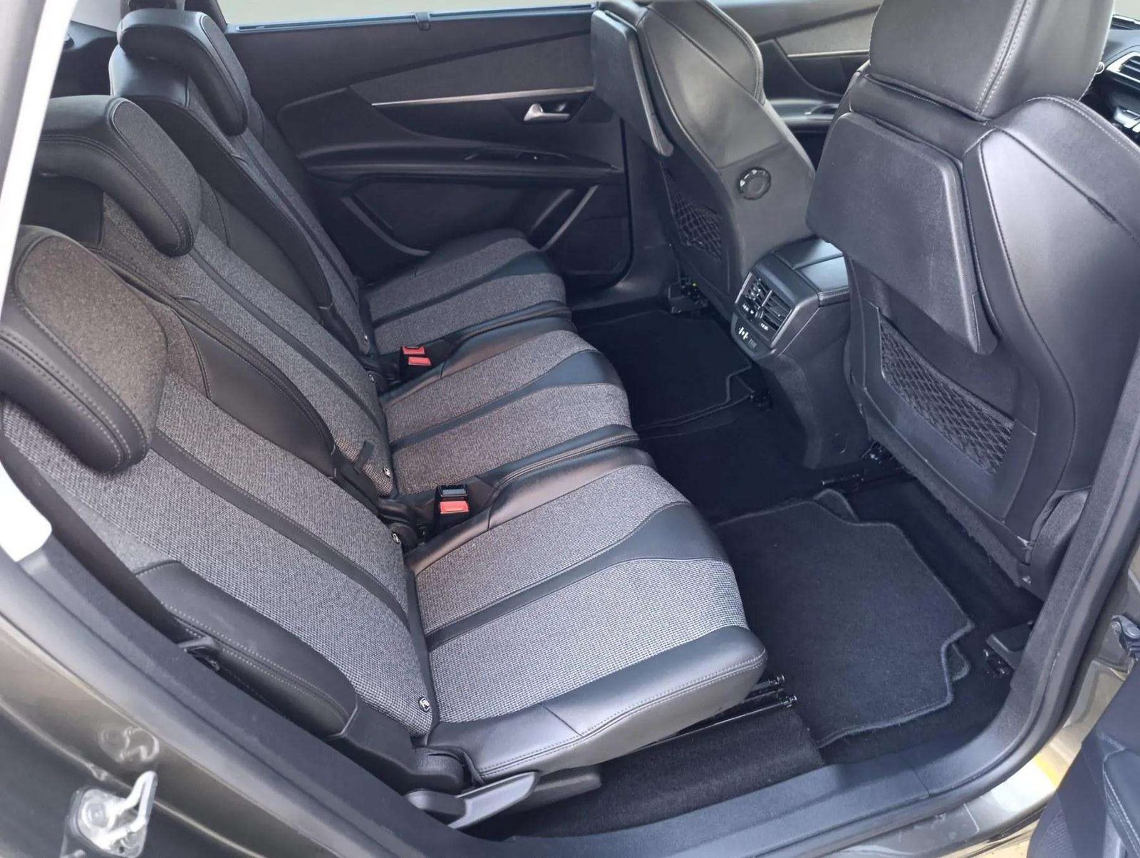 2020 Peugeot 5008 — fotografija 21