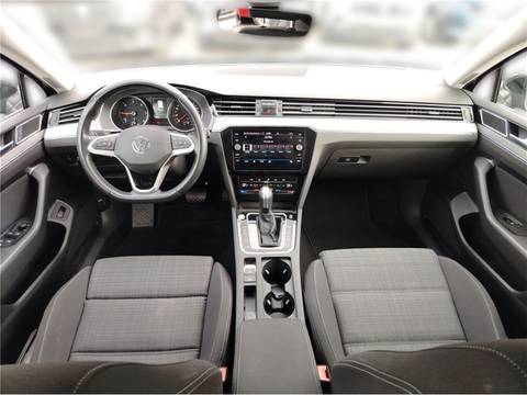 2021 Volkswagen Passat — sličica 10