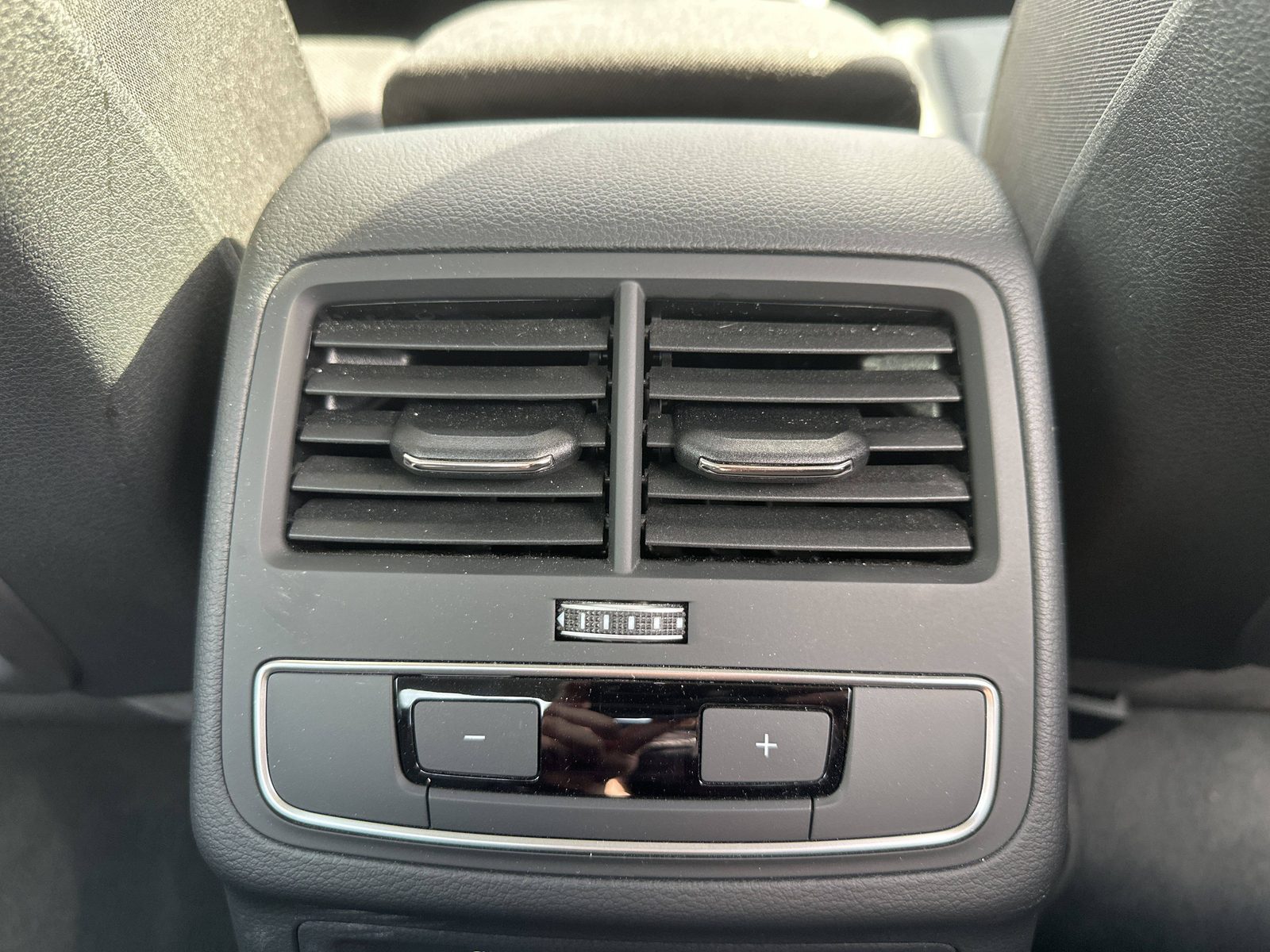 2025 Audi A4 — fotografija 19