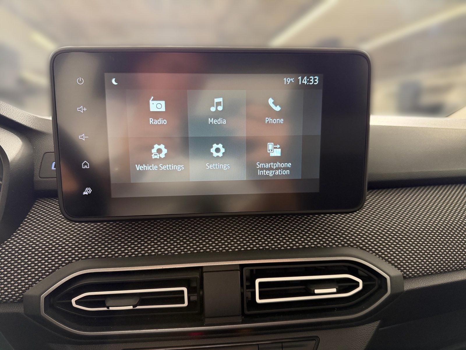 2023 Dacia Sandero — fotografija 19