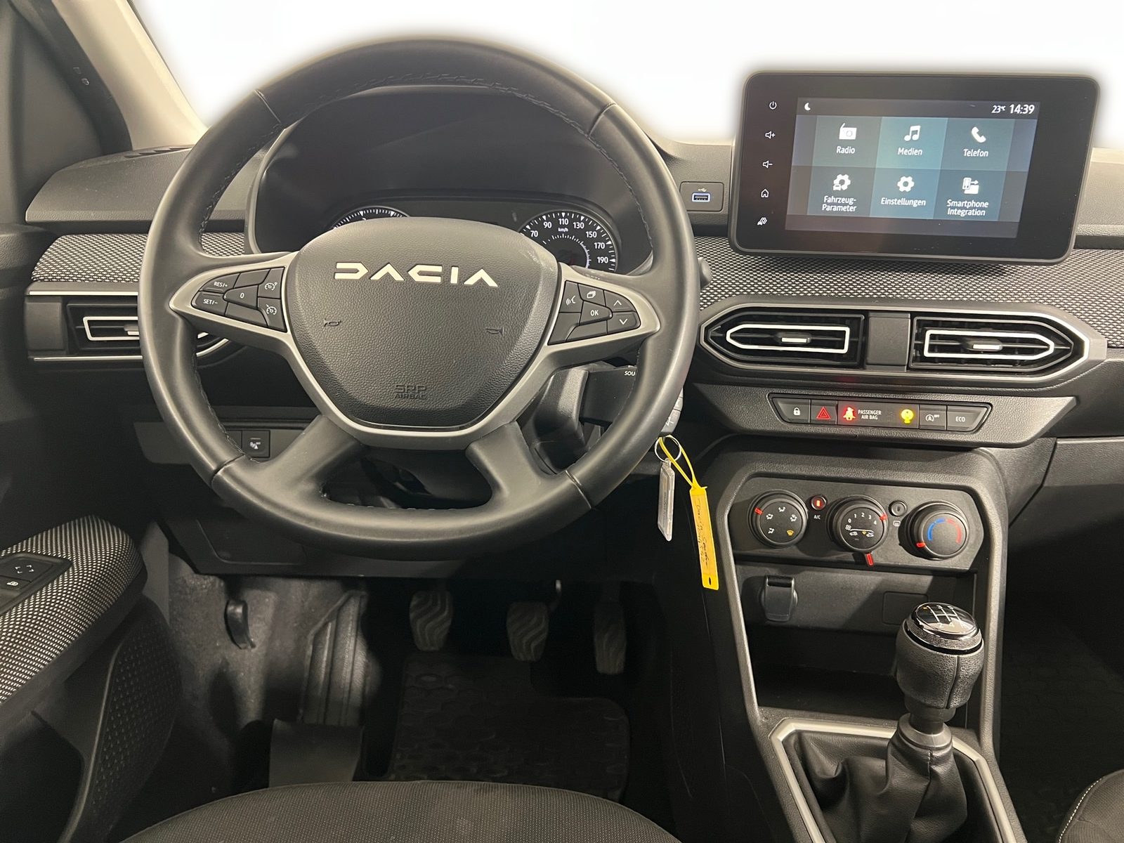 2023 Dacia Sandero — fotografija 15