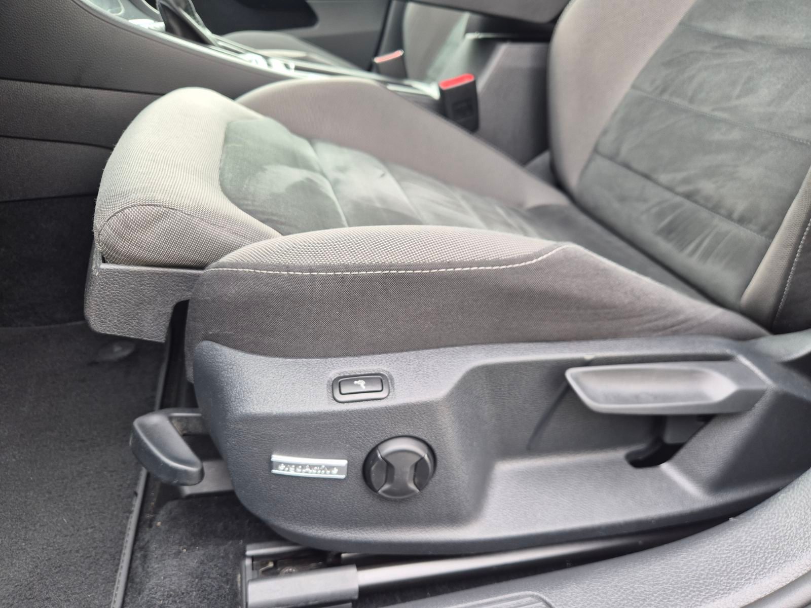 2018 Volkswagen Golf VII Highline — fotografija 20