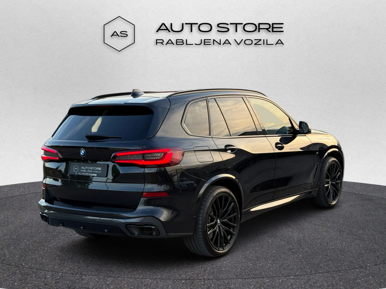 2021 BMW X5 M Sport — fotografija 9