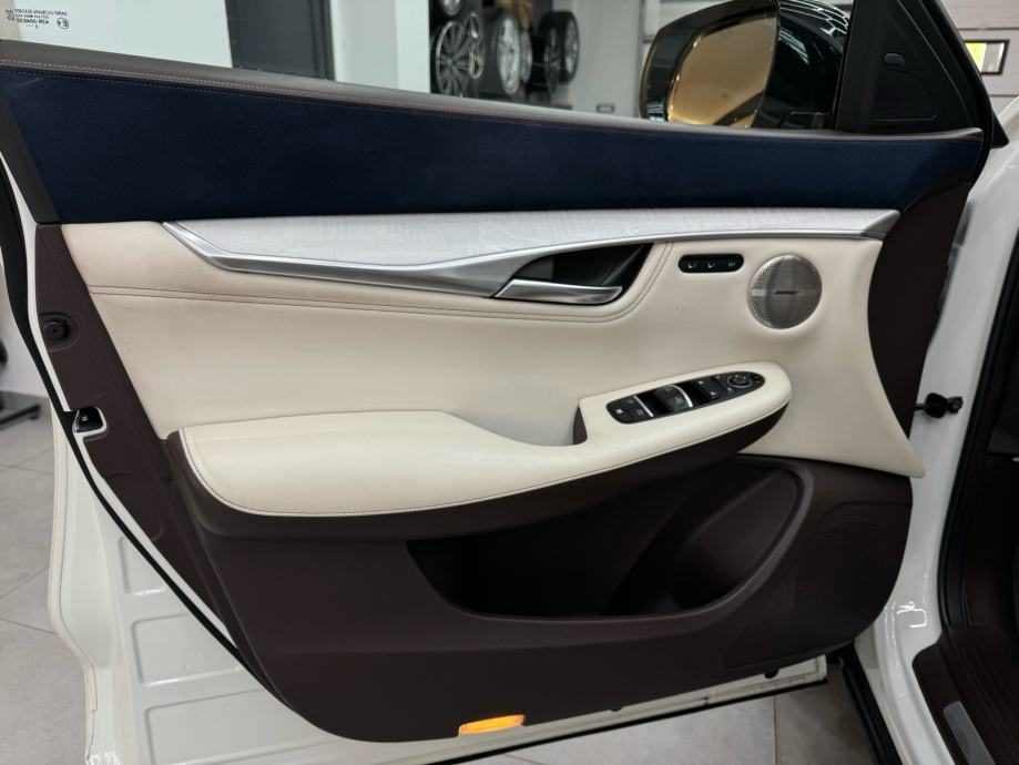 2019 Infiniti QX50 — fotografija 5