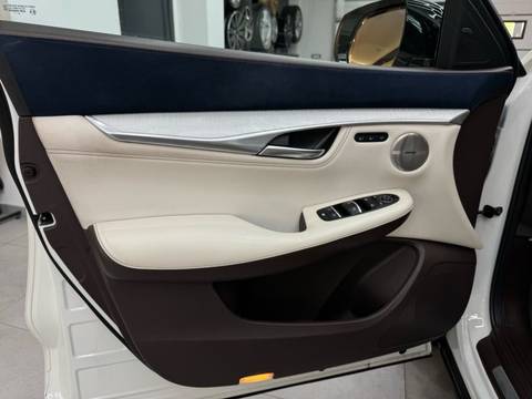 2019 Infiniti QX50 — sličica 5