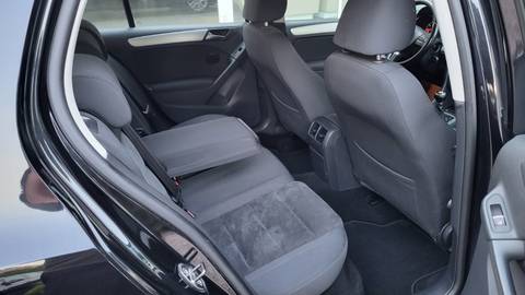2010 Volkswagen Golf — sličica 30