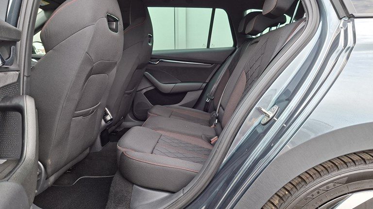 2021 Škoda Octavia — fotografija 7