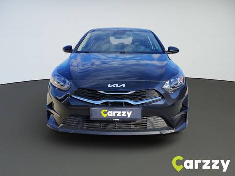 2023 Kia Ceed — sličica 3