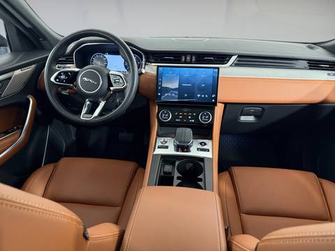 2025 Jaguar F-Pace — sličica 22