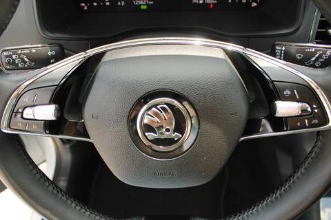 2023 Škoda Karoq — sličica 17
