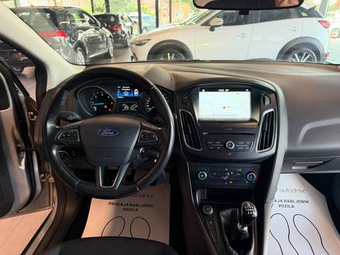 2018 Ford Focus — sličica 17