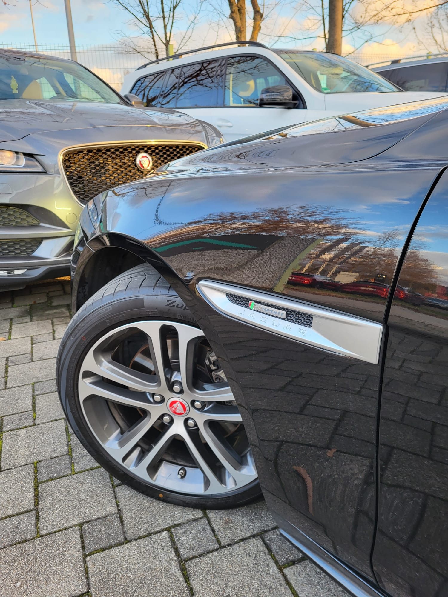 2016 Jaguar XE — fotografija 22