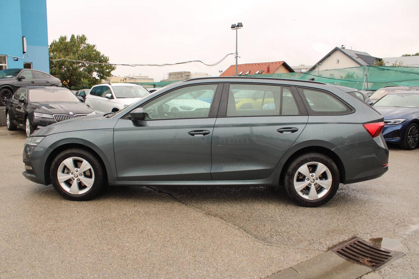 2021 Škoda Octavia Combi — fotografija 8
