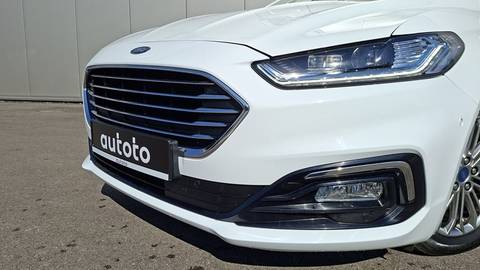 2022 Ford Mondeo — sličica 30