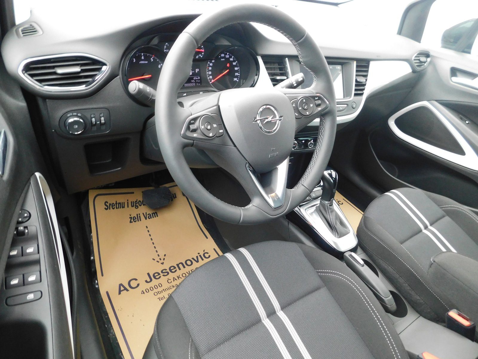 2023 Opel Crossland — fotografija 9