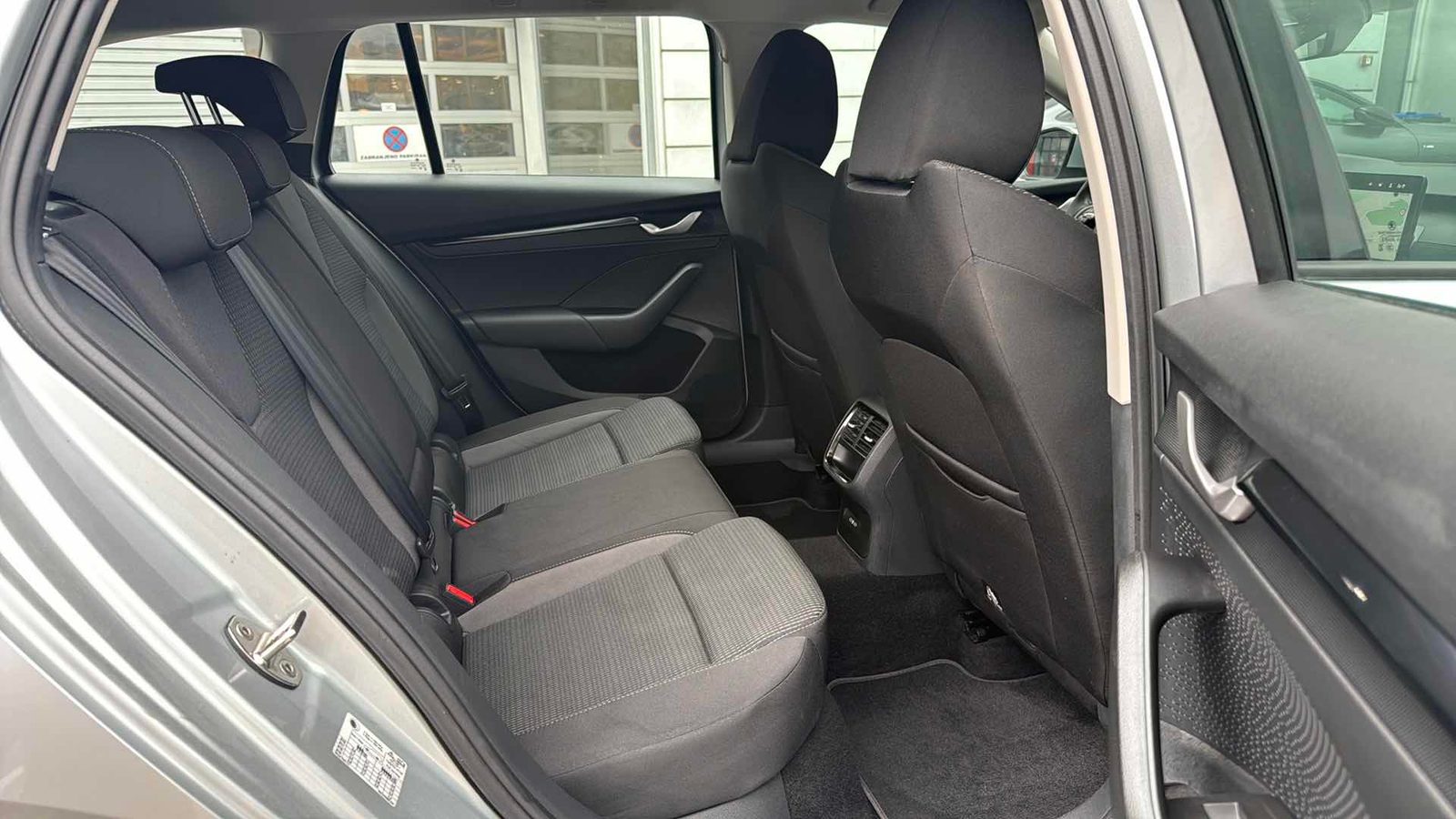 2024 Škoda Octavia Combi — fotografija 10
