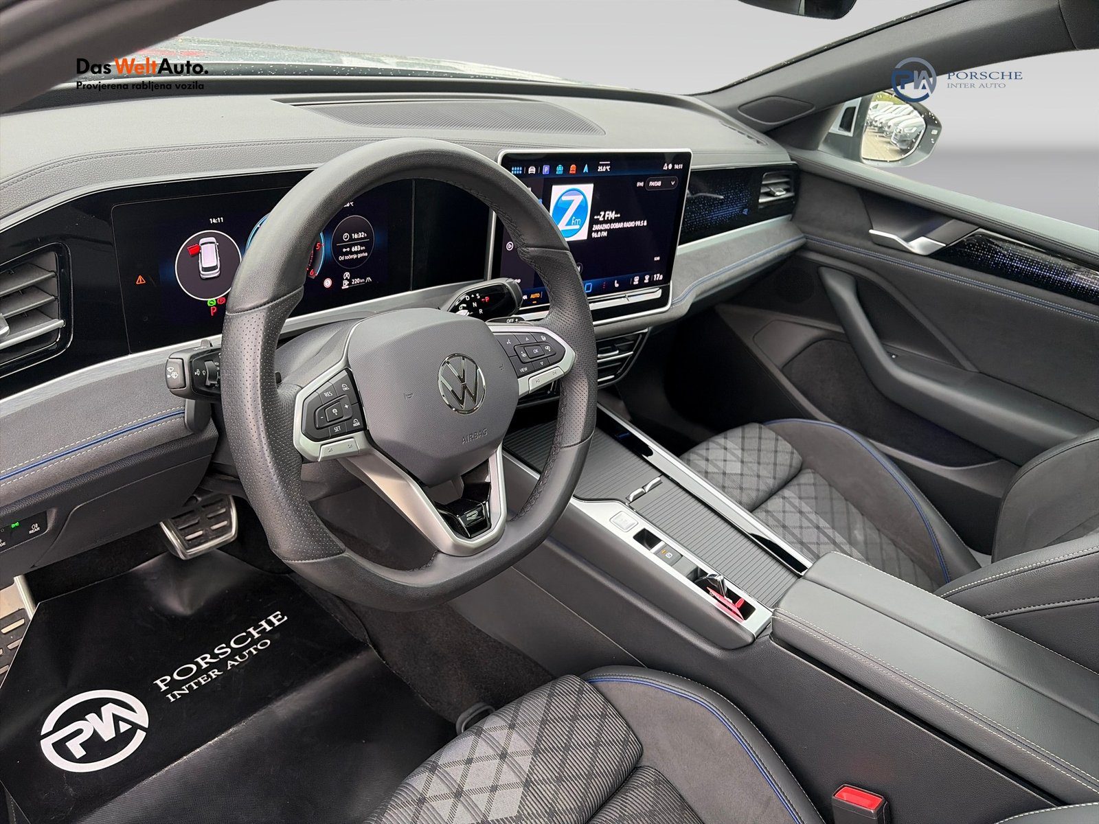 2025 Volkswagen Passat R-Line — fotografija 11