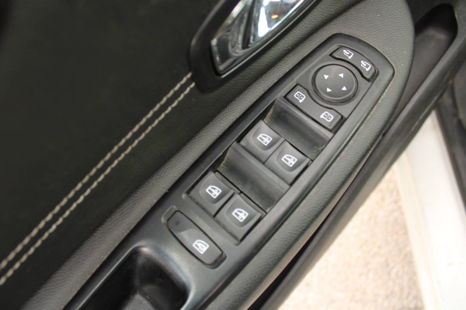 2016 Renault Scenic — fotografija 11