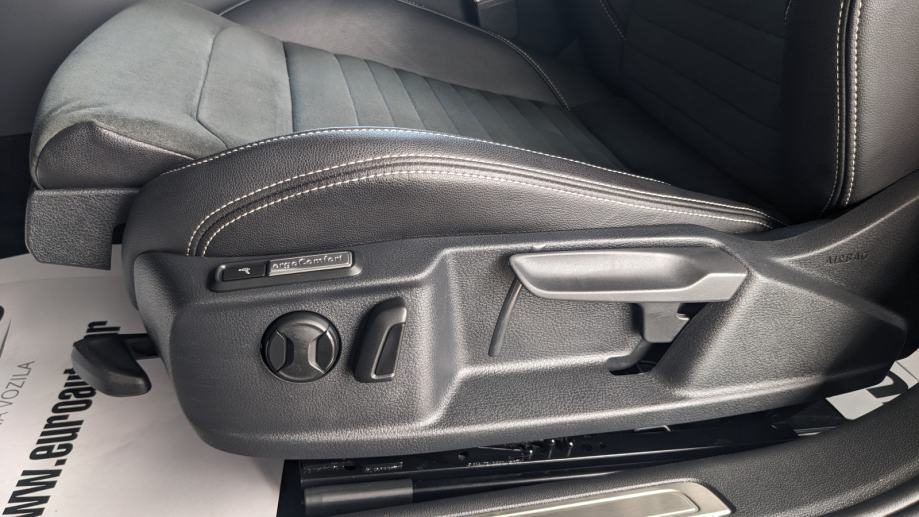 2023 Volkswagen Passat — fotografija 12