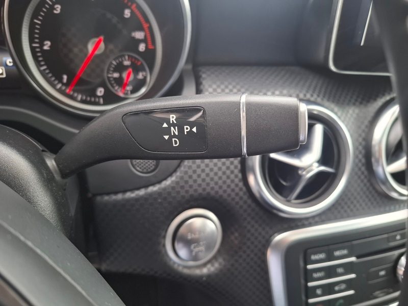 2018 Mercedes-Benz A-klasa — fotografija 14